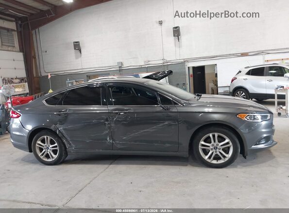 3FA6P0HD2JR237433 2018 FORD FUSION Gray Vista interior trasera
