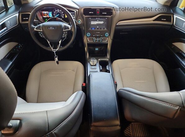 3FA6P0HD2KR199283 2019 FORD FUSION White Dashboard view