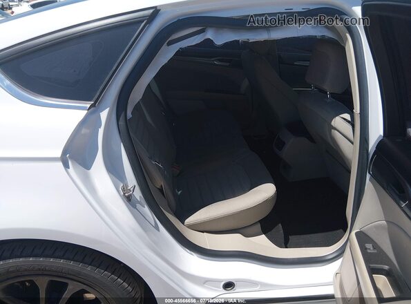 3FA6P0HD2LR154605 2020 FORD FUSION White VIN կոդի պիտակի տեսք