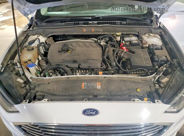 3FA6P0HD3HR170531 2017 FORD FUSION White Вид задньої частини салону