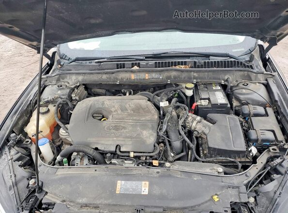 3FA6P0HD3JR157929 2018 FORD FUSION Gray Vista interior trasera