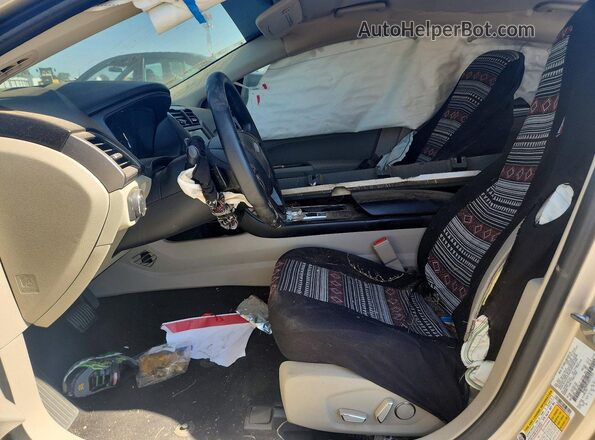 3FA6P0HD3JR277312 2018 FORD FUSION Gold Вид салону спереду