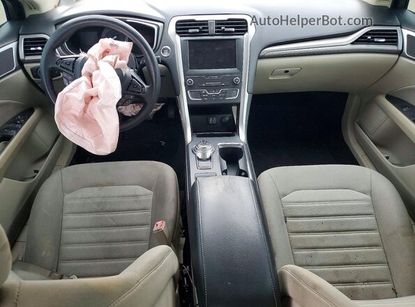 3FA6P0HD3LR132404 2020 FORD FUSION White Dashboard view