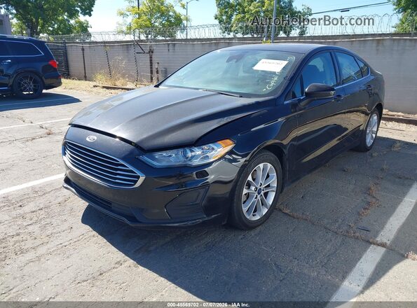 3FA6P0HD3LR202046 2020 FORD FUSION Черный Передняя левая четверть
