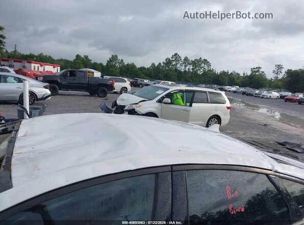 3FA6P0HD3LR211037 2020 FORD FUSION White Front view
