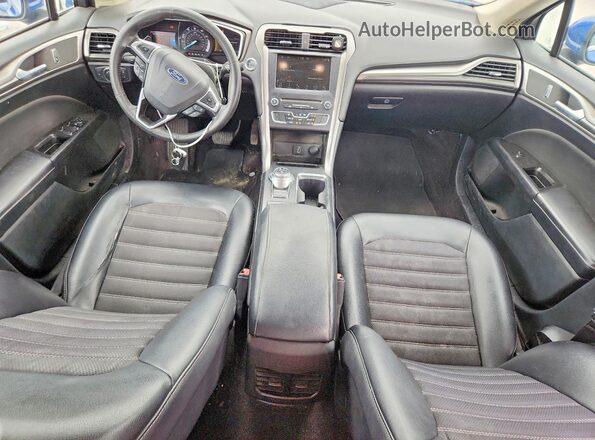 3FA6P0HD4HR214682 2017 FORD FUSION Blue Widok deski rozdzielczej