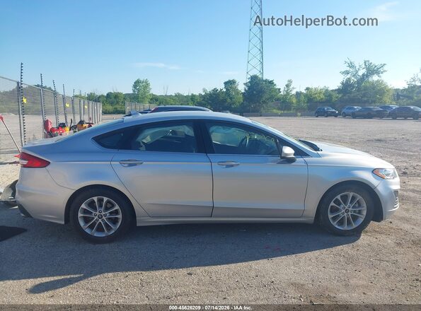 3FA6P0HD4KR112581 2019 FORD FUSION Silver Widok wnętrza z tyłu