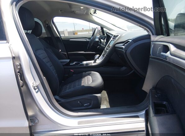 3FA6P0HD5GR282245 2016 FORD FUSION Gray Front interior view