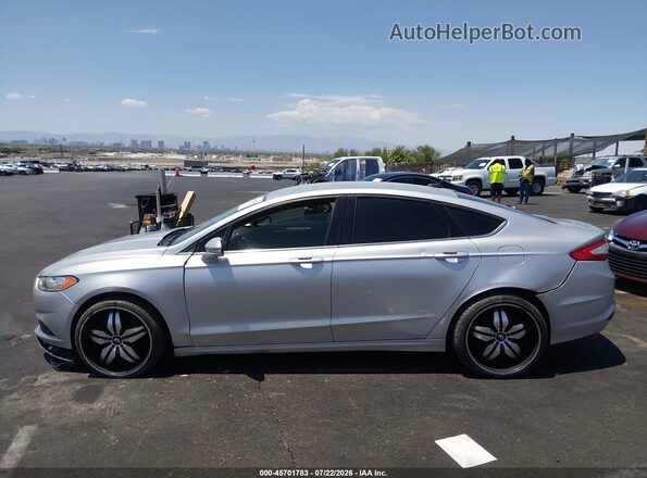 3FA6P0HD5GR282245 2016 FORD FUSION Gray Rear interior view