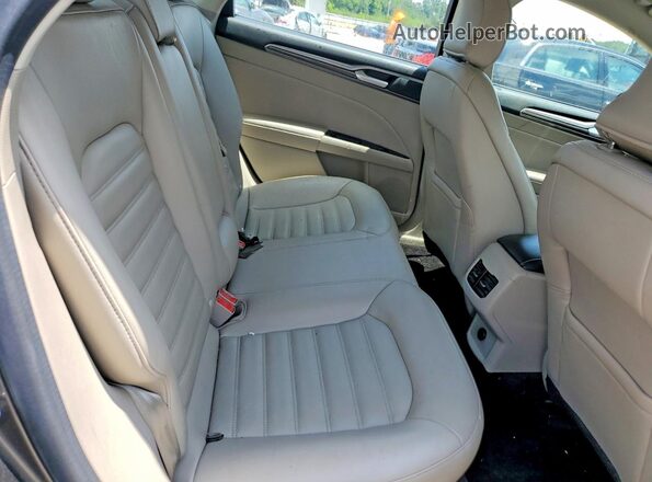 3FA6P0HD5HR124392 2017 FORD FUSION Gray Widok tylnych siedzeń