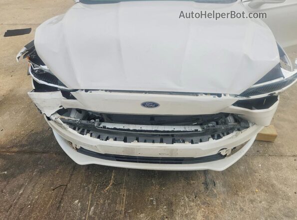 3FA6P0HD5JR256428 2018 FORD FUSION White Вид задньої частини салону