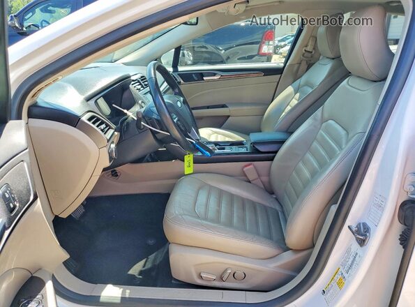 3FA6P0HD6HR124367 2017 FORD FUSION White Vista interior delantera