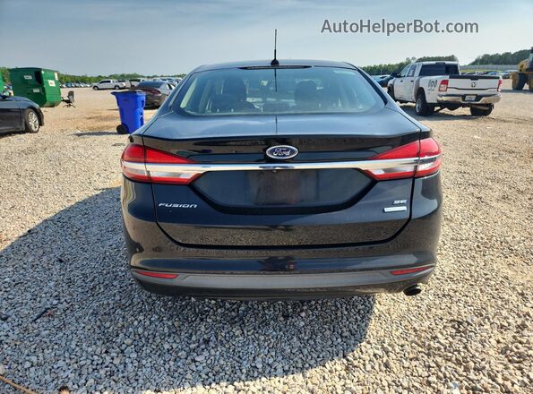 3FA6P0HD6HR320521 2017 FORD FUSION Black Widok z tyłu