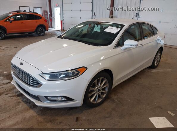 3FA6P0HD6HR365927 2017 FORD FUSION White Przód lewy