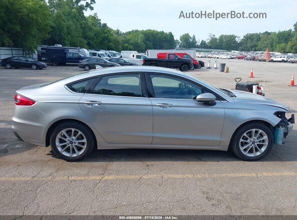 3FA6P0HD6LR125060 2020 FORD FUSION Silver Widok wnętrza z tyłu