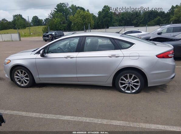 3FA6P0HD7HR126385 2017 FORD FUSION Silver 360 interior view