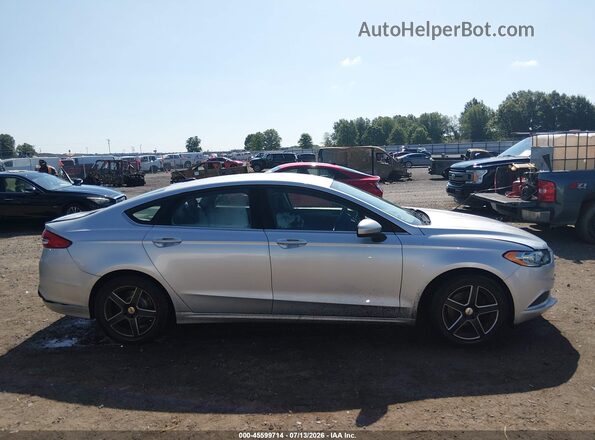 3FA6P0HD7HR264346 2017 FORD FUSION Silver Вид задньої частини салону