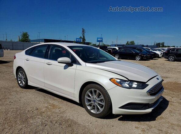 3FA6P0HD7HR364592 2017 FORD FUSION White Front right