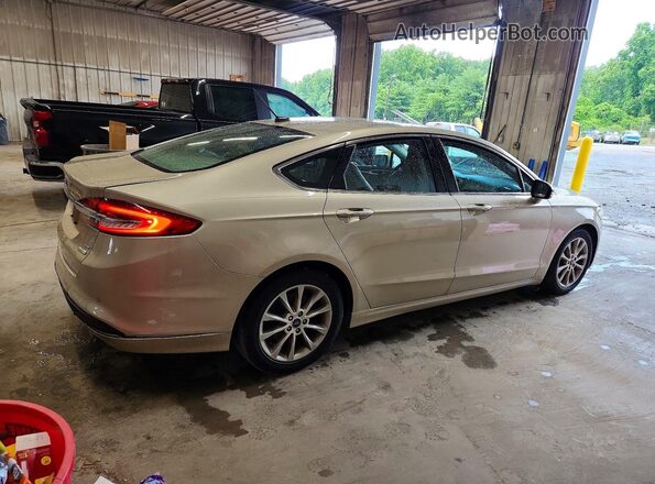 3FA6P0HD7HR391016 2017 FORD FUSION Золотой Задняя правая четверть