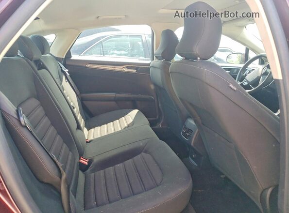 3FA6P0HD7JR256124 2018 FORD FUSION Maroon Widok tylnych siedzeń