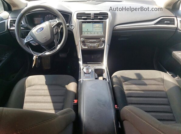 3FA6P0HD7JR256124 2018 FORD FUSION Maroon Widok deski rozdzielczej