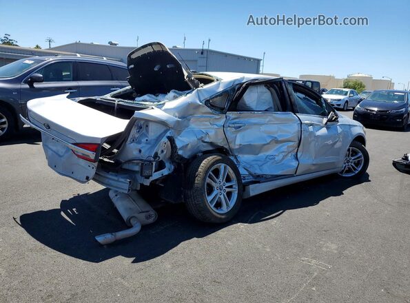 3FA6P0HD7JR262764 2018 FORD FUSION Серебряный Задняя правая четверть
