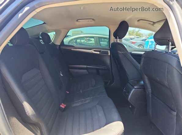 3FA6P0HD7LR189592 2020 FORD FUSION Gray Widok tylnych siedzeń