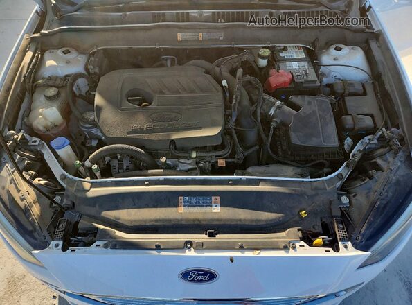 3FA6P0HD8HR328913 2017 FORD FUSION White Սալոնի հետևի տեսք