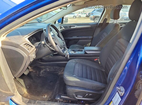 3FA6P0HD8JR216246 2018 FORD FUSION Синий Вид салона спереди