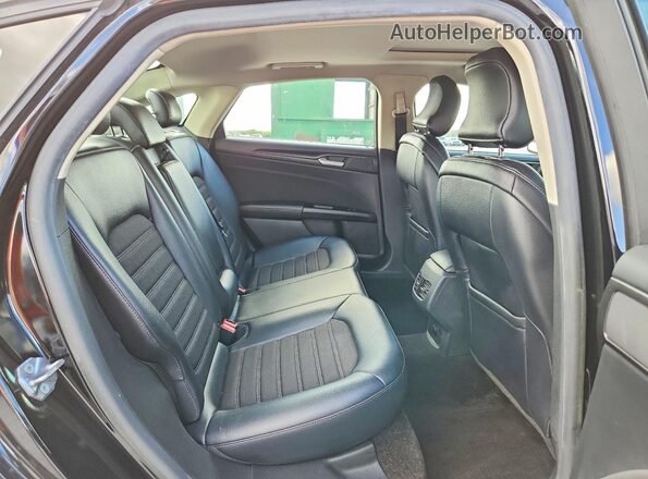 3FA6P0HD8JR265060 2018 FORD FUSION Black Widok tylnych siedzeń