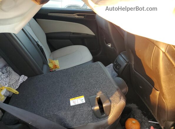 3FA6P0HD8KR178633 2019 FORD FUSION Black Widok tylnych siedzeń