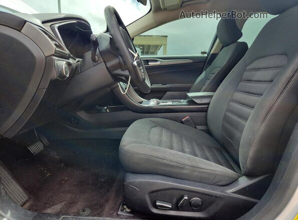 3FA6P0HD9HR250108 2017 FORD FUSION Silver Սալոնի դիմացի տեսք