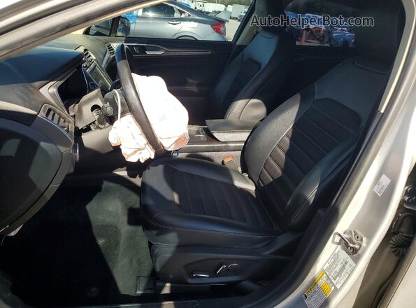 3FA6P0HD9HR413873 2017 FORD FUSION Silver წინა სალონის ხედი