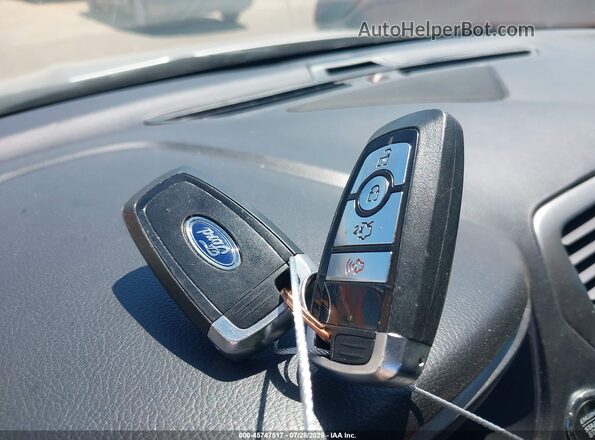 3FA6P0HD9JR241267 2018 FORD FUSION Silver Widok deski rozdzielczej