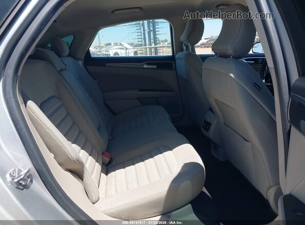 3FA6P0HD9JR241267 2018 FORD FUSION Silver Widok naklejki z numerem VIN