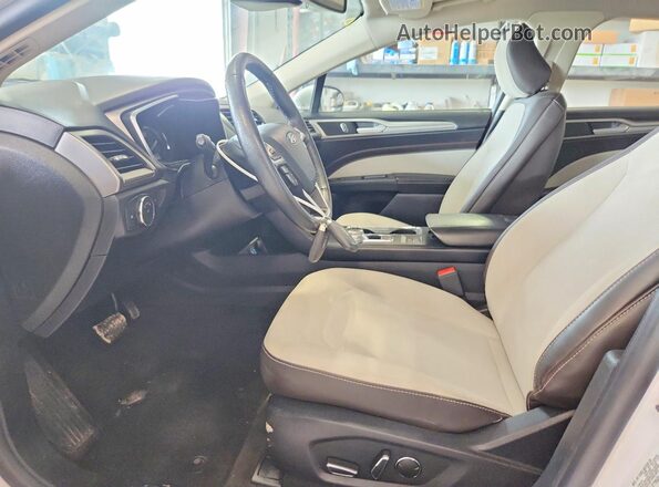 3FA6P0HD9LR189285 2020 FORD FUSION White წინა სალონის ხედი