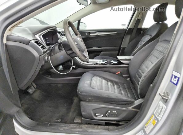 3FA6P0HDXGR225751 2016 FORD FUSION Серебряный Вид салона спереди
