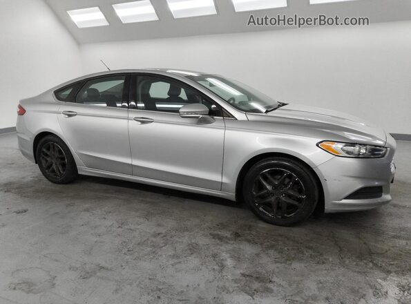 3FA6P0HDXGR225751 2016 FORD FUSION Серебряный 