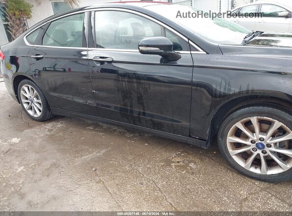 3FA6P0HDXHR250313 2017 FORD FUSION Black Вид спереду