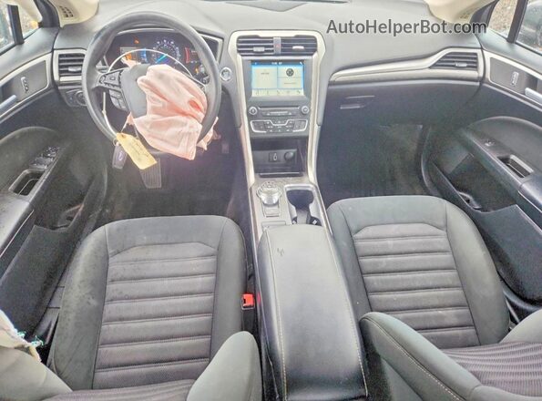3FA6P0HDXJR217818 2018 FORD FUSION Gray Widok deski rozdzielczej