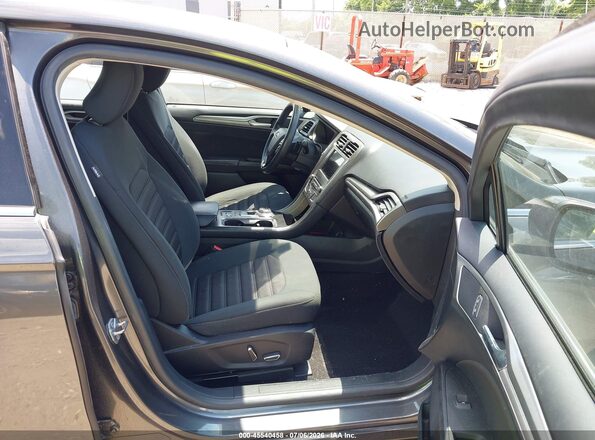 3FA6P0HDXJR284127 2018 FORD FUSION Gray Front interior view