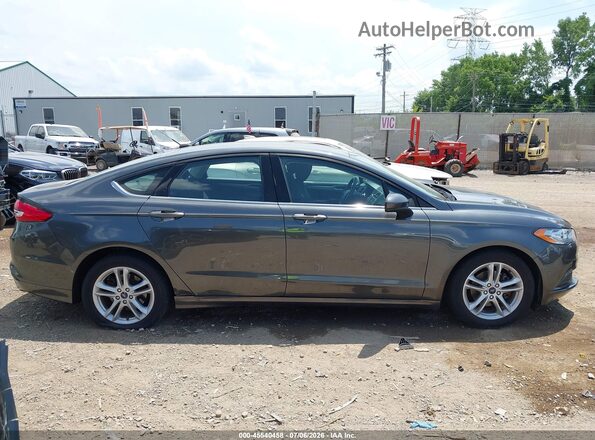 3FA6P0HDXJR284127 2018 FORD FUSION Gray Rear interior view