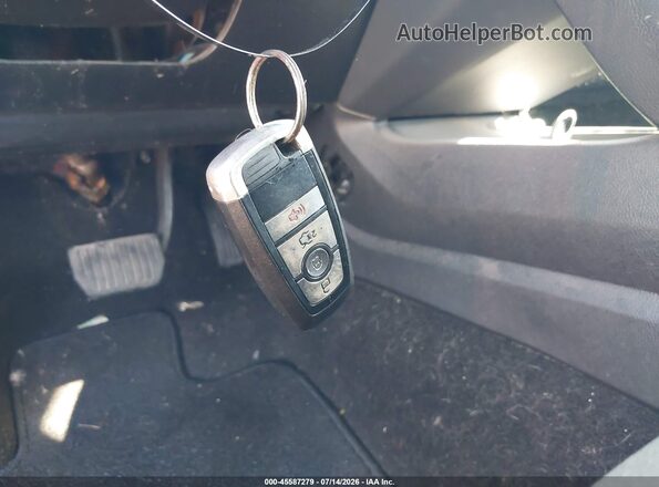 3FA6P0HDXLR105863 2020 FORD FUSION Синий Вид панели приборов