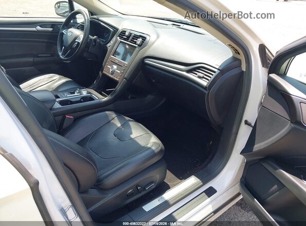 3FA6P0K90HR166473 2017 FORD FUSION White Widok wnętrza z przodu
