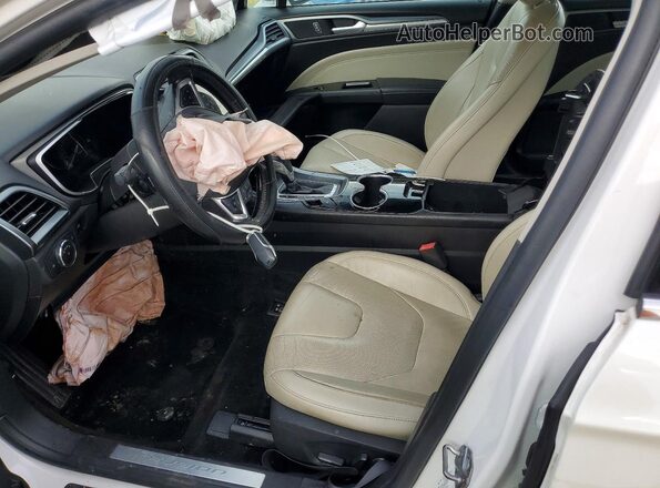 3FA6P0K92GR235520 2016 FORD FUSION Белый Вид салона спереди