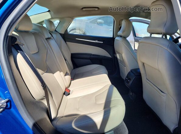 3FA6P0K93HR131717 2017 FORD FUSION Blue Vista de los asientos traseros