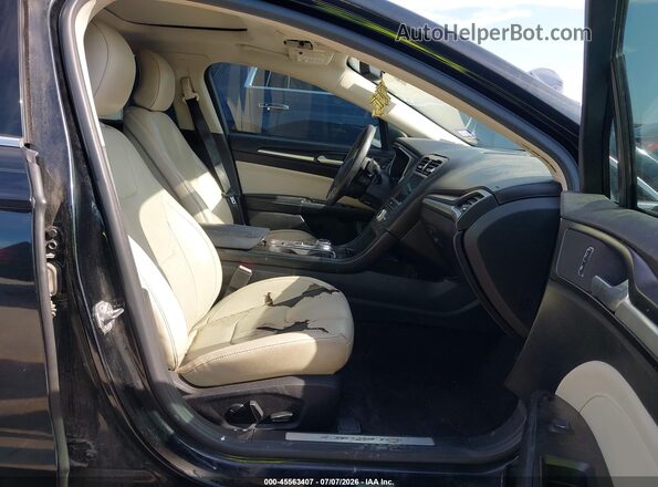 3FA6P0K93HR257690 2017 FORD FUSION Black Front interior view