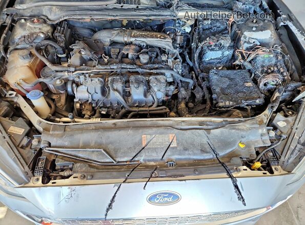 3FA6P0K93LR133136 2020 FORD FUSION Silver Вид задньої частини салону