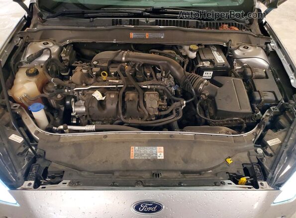 3FA6P0K94LR136742 2026 FORD FUSION Gray Vista interior trasera