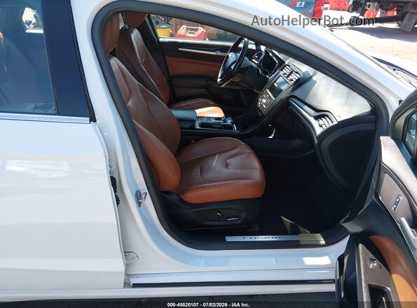 3FA6P0K95LR128018 2020 FORD FUSION Белый Вид салона спереди
